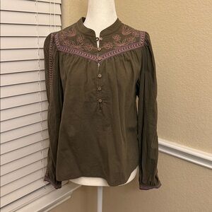 XiRENA Delaney Olive Green Embroidered Blouse Woman's Small